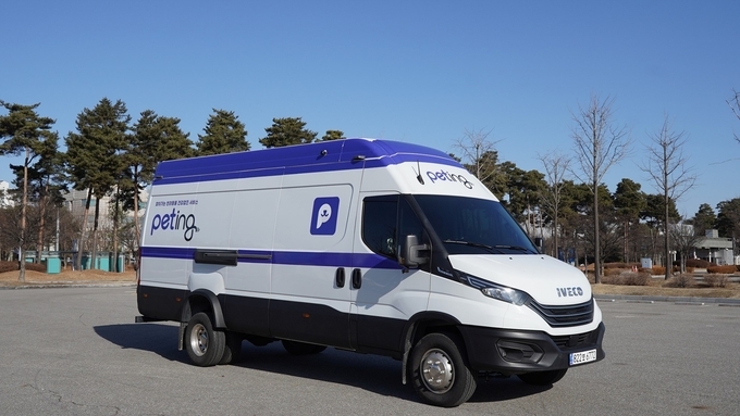 이베코 데일리 밴, 반려동물 이동 검진 차량으로 호평